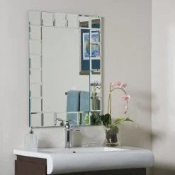 Decor Wonderland Montreal Modern Bathroom Mirror -Laural Home Shop cac1c756068d5e2b 9544 w800 h800 b0 p0